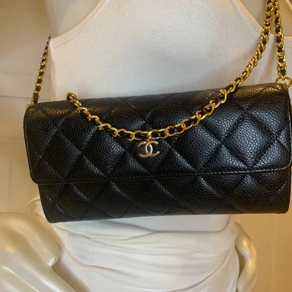 Chanel Caviar Quilted Crush Wallet with Chain - Picture 7 of 9